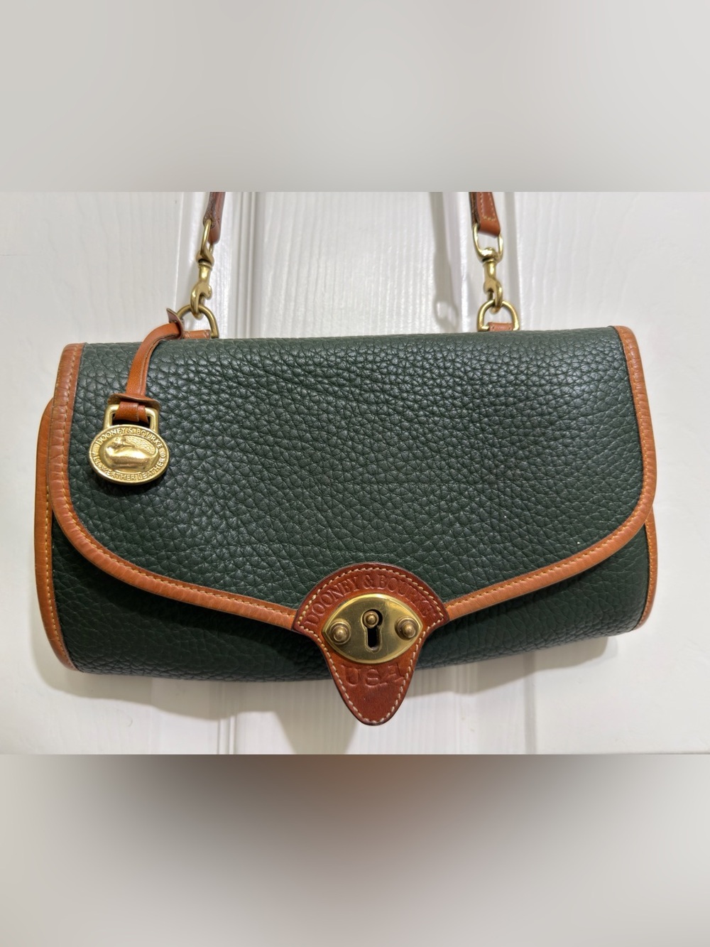 Dooney & Bourke Vintage All Weather Leather Green Crossbody/Clutch Bag - Picture 2 of 10
